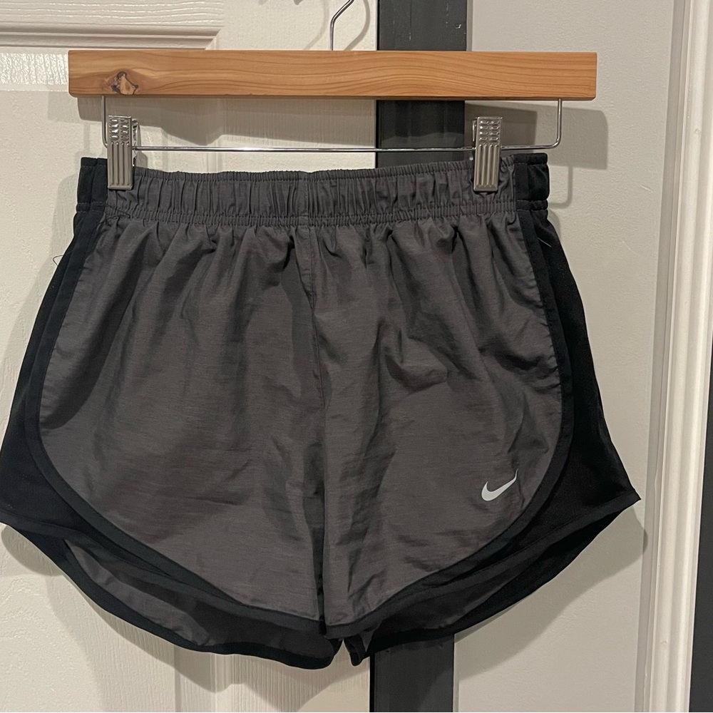 Nike tempo running shorts